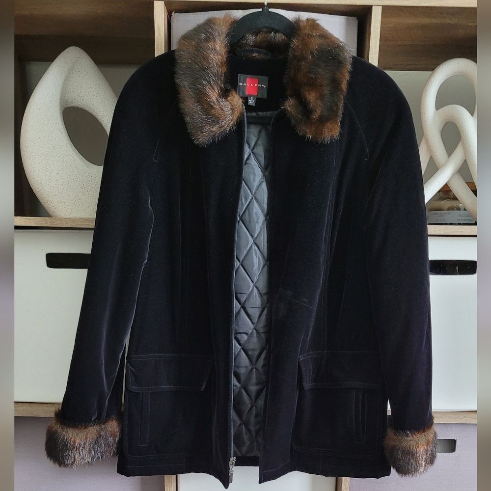 Black GALLERY Jacket with Faux Fur Trim Size Small - Picture 3 of 16